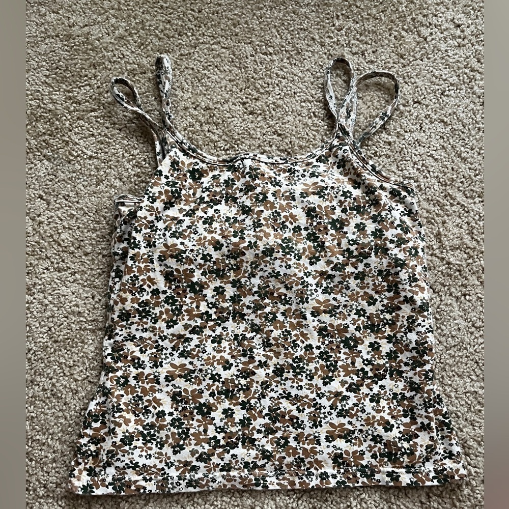 Gloria Vanderbilt Flower tank